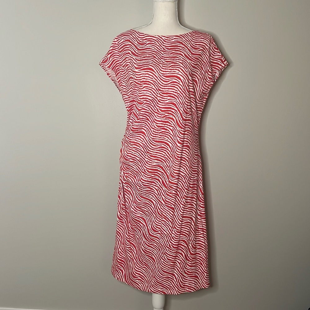 J. McLaughlin Red and White wavy pattern Women’s dress X-Large